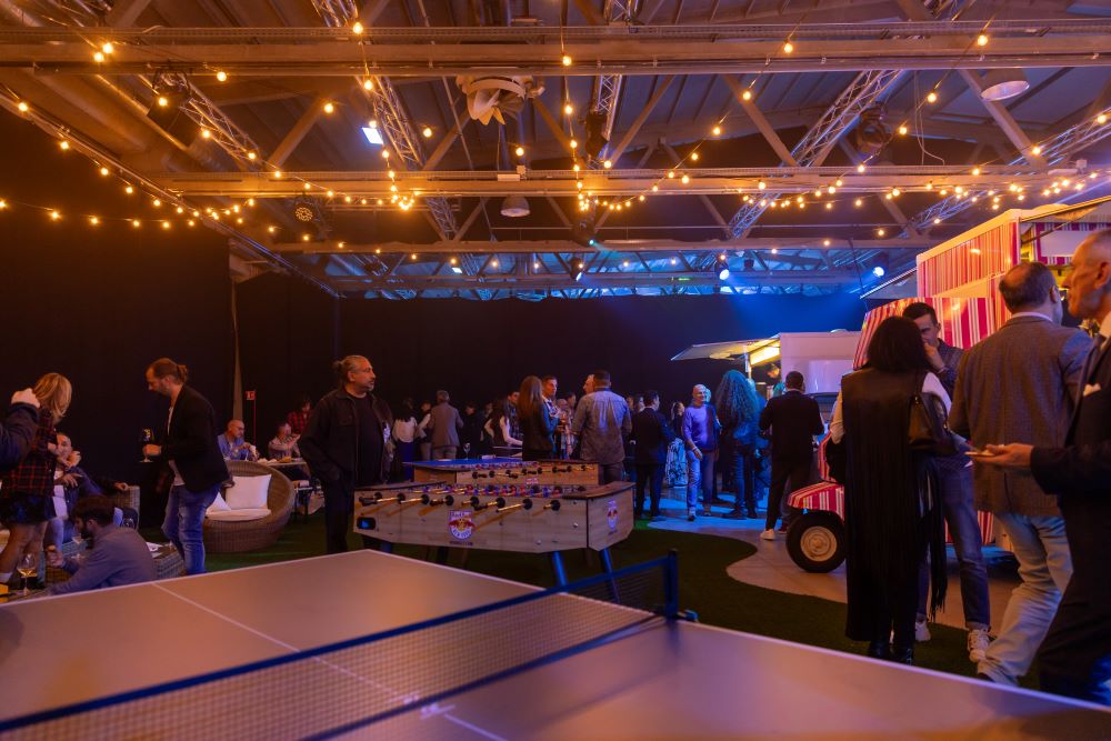 Una convention ispirata ai late-night show americani - 7