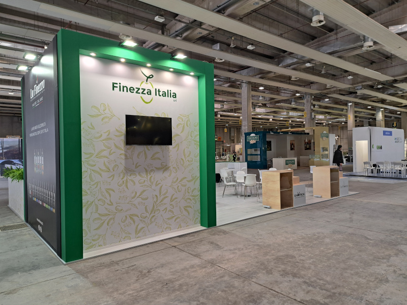 Progettazione stand fieristico per UNAPOL: un successo a Sol2Expo - 2