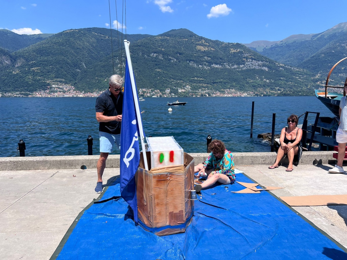 Attività memorabile sul lago: Carton Boat Challenge allo Yacht Club Eriolario - 6
