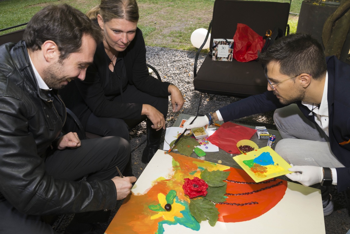 Team Building Paint Company per Sixt Rent Car - 7