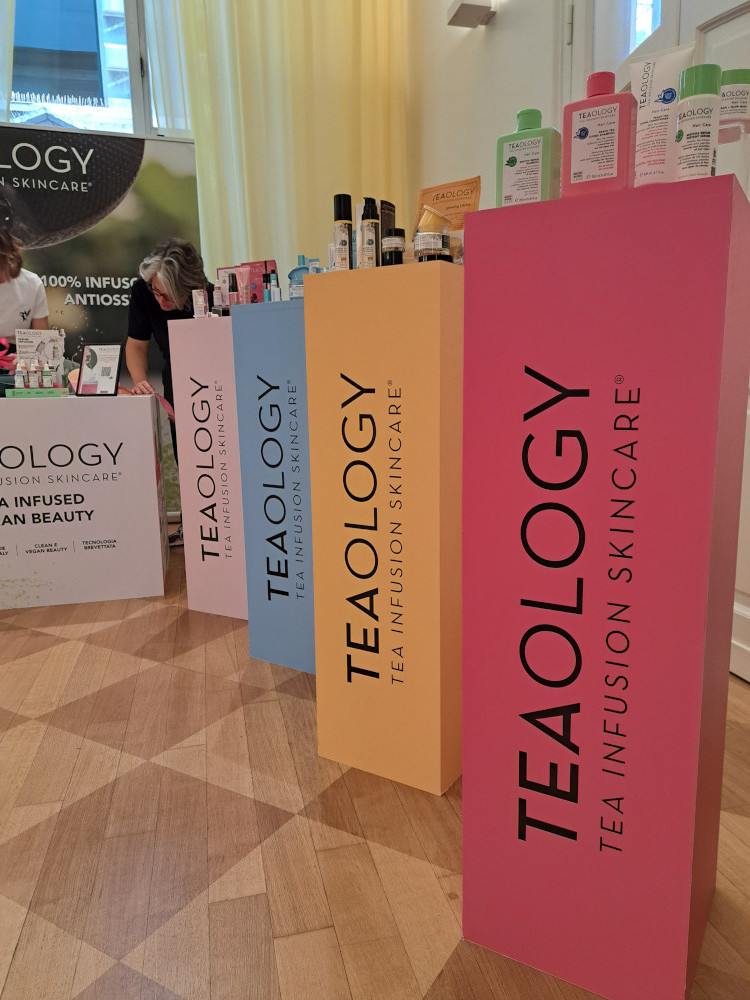 Eleganza e Innovazione: Il Trionfo di Carma Italia alla Beauty Week Milanese - 1