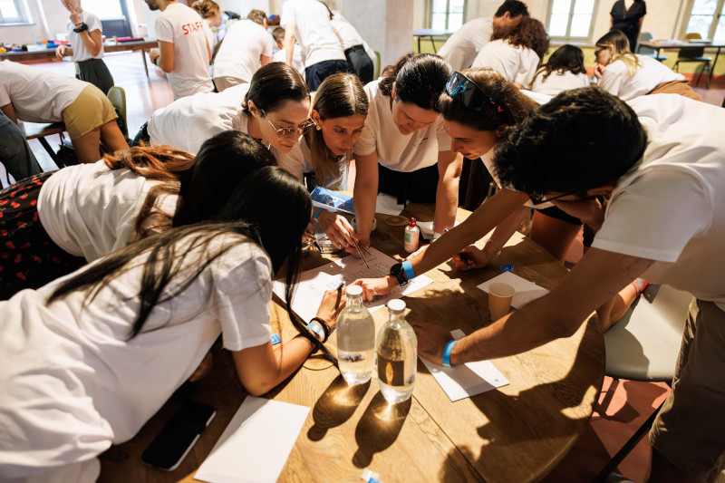 Team building solidale all'aria aperta per l'Istituto Marangoni - 121