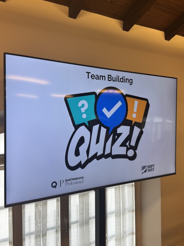 Quiz game personalizzato per evento aziendale nella natura - 12