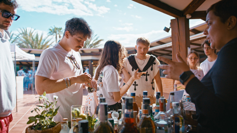 Incentive di lusso in Sardegna per 250 partecipanti con team building vista mare - 10