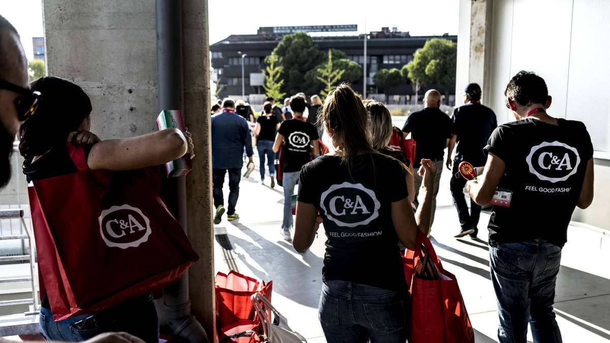 Team building Flashmob per C&A - 1