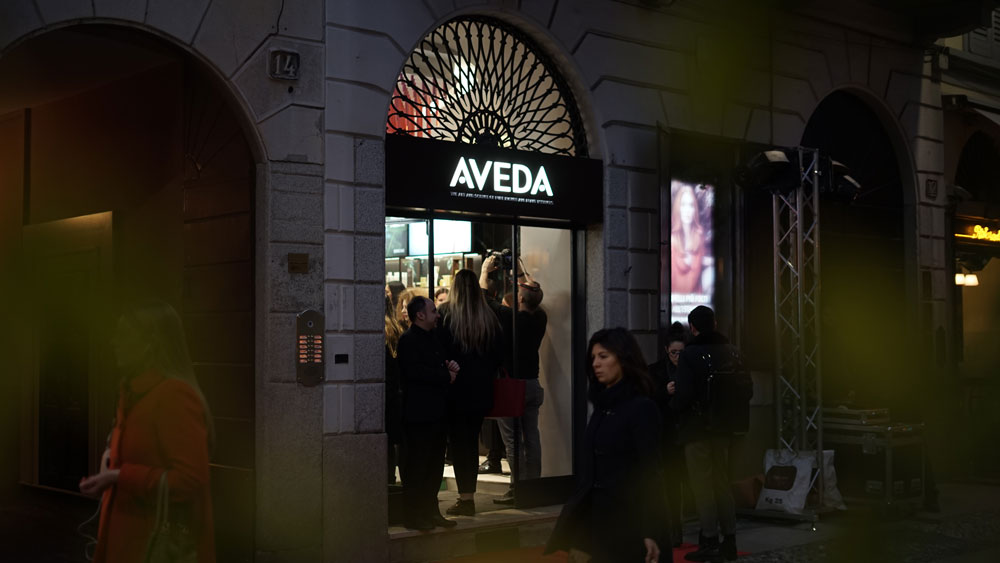 Aveda attività promozionale del nuovo store in Brera - 3