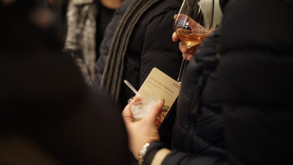 Aveda attività promozionale del nuovo store in Brera - 13