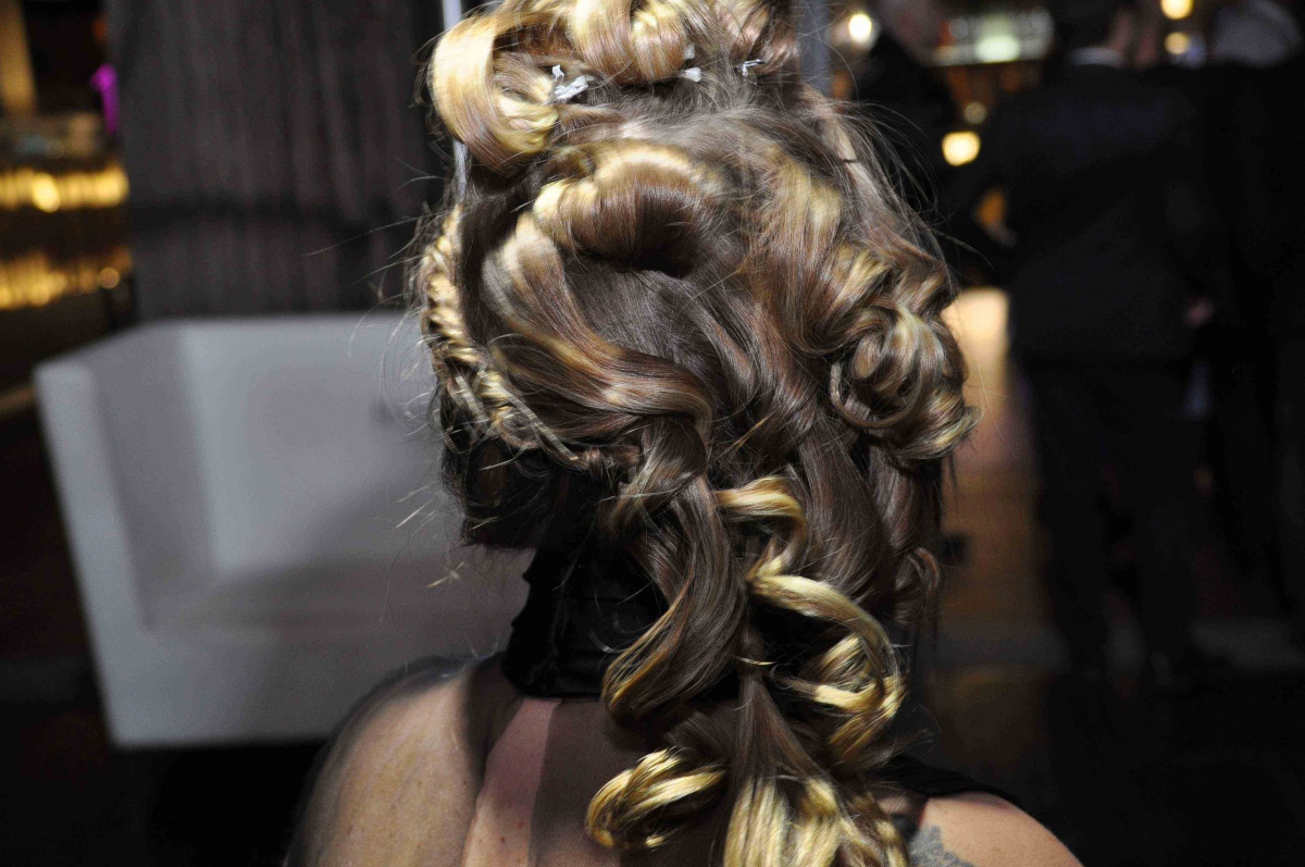 Primo contest di un tour promozionale tra i saloni Aveda - 12