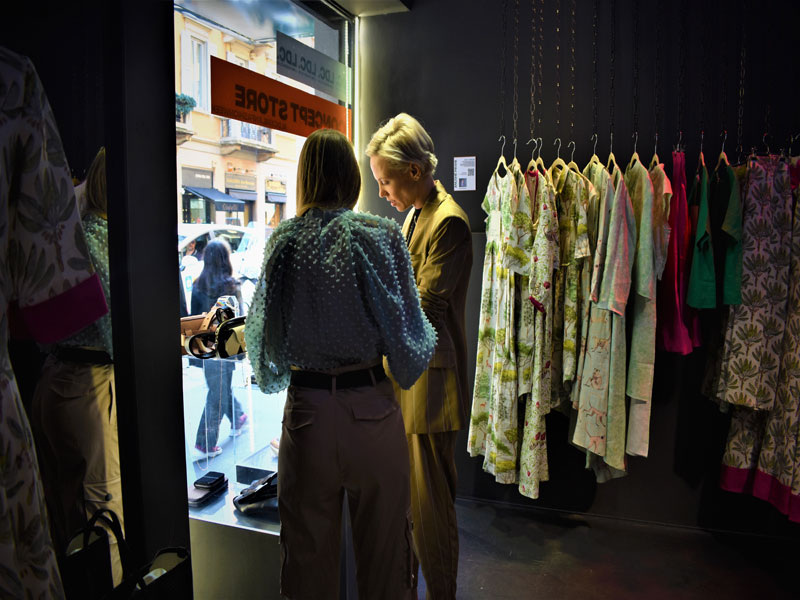 Temporary store per Lone Design Club - 11