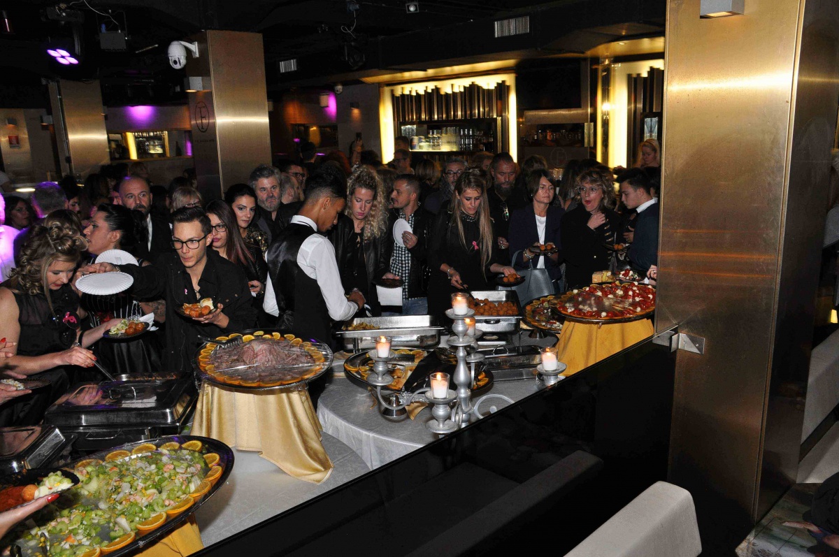 Primo contest di un tour promozionale tra i saloni Aveda - 23