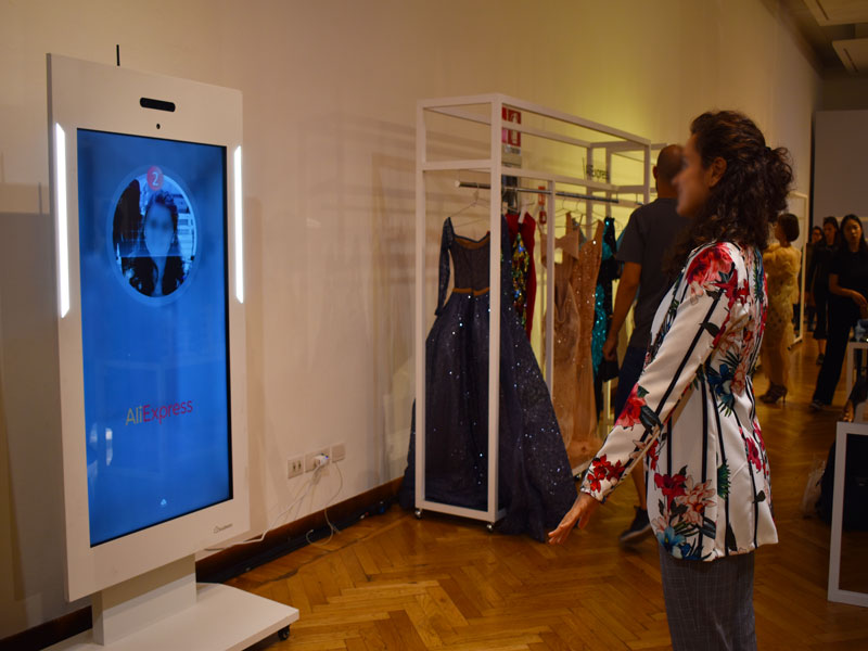 Sfilata per Tmall e Aliexpress in collaborazione con Crescenzi & Co - 11