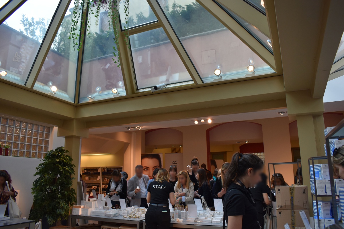 Svendita annuale per Collistar - 11