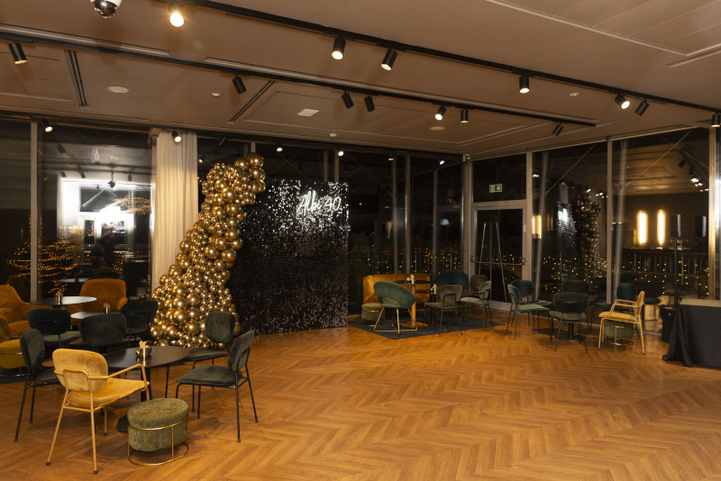 Celebrazione dei 40 anni tra eleganza, comfort e design - 5