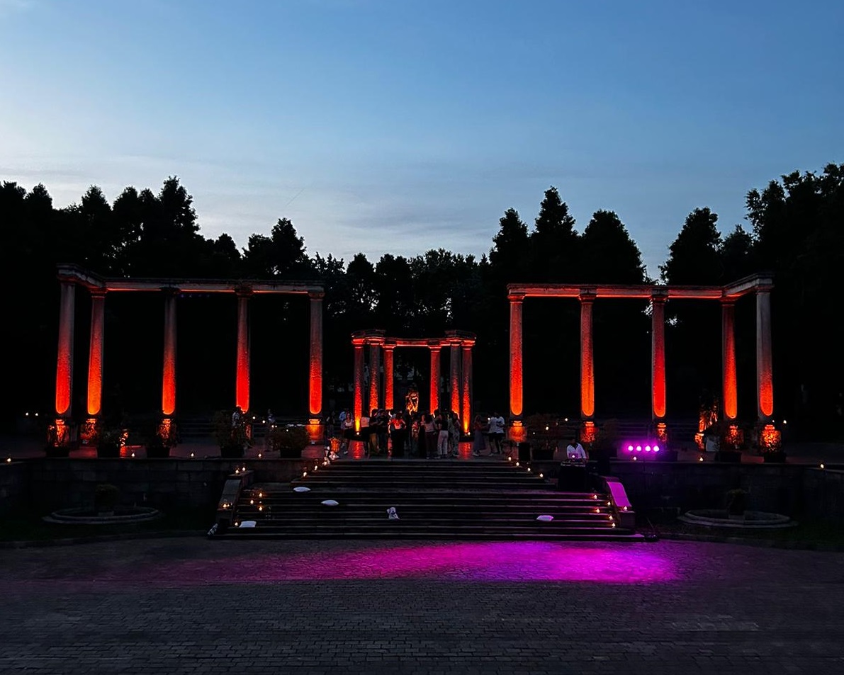 Aggregazione e Convivialità in un Ambiente Esclusivo  - 2