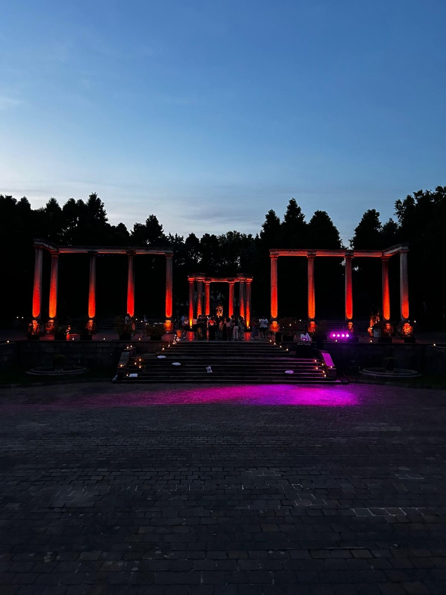 Aggregazione e Convivialità in un Ambiente Esclusivo  - 0