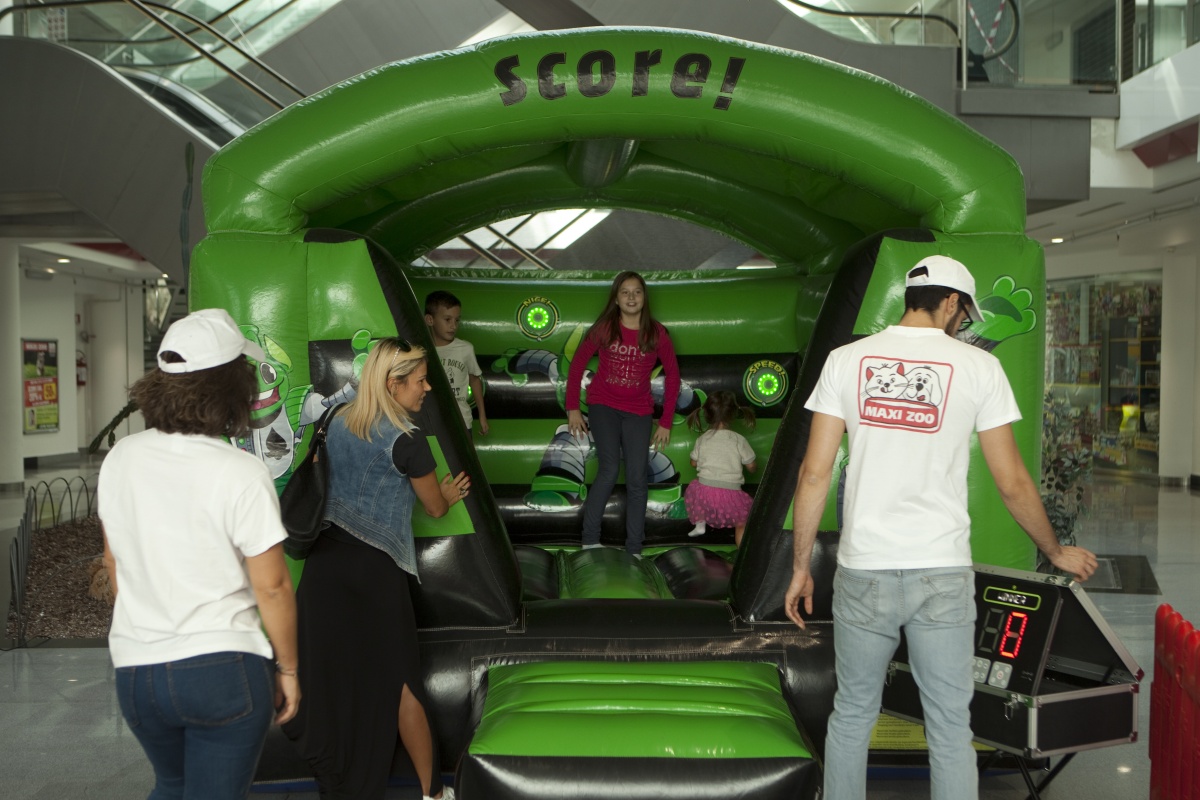 Villaggio Maxizoo a Roma con la testimonial Giorgia Palmas - 12