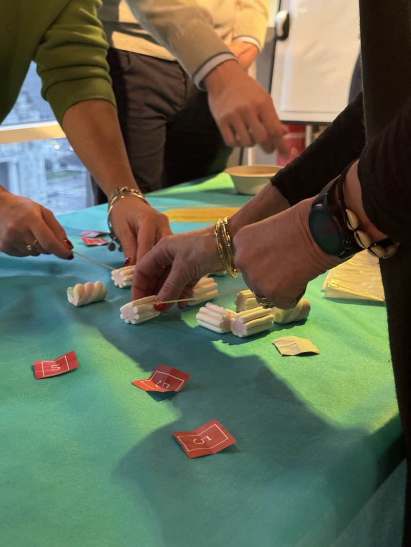 Team building Solidale: il "CHAIRITY BUILDING" Unisce Collaborazione e Beneficenza - 8