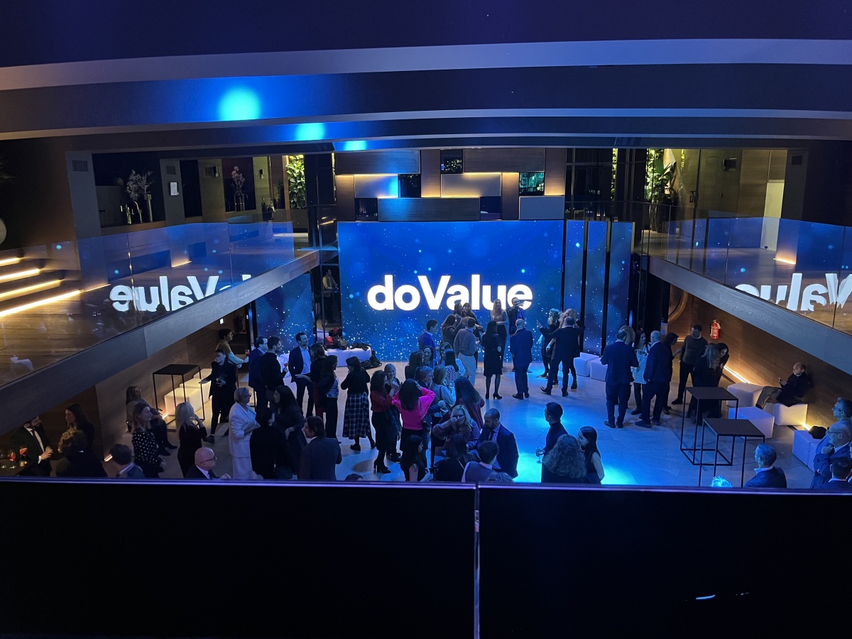 Evento Natalizio doValue: Eleganza e Personalizzazione nel Cuore di Milano - 9