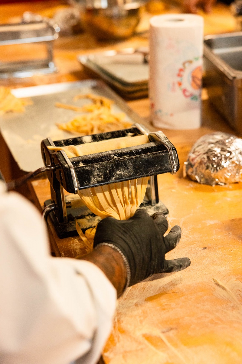 Sfida Culinaria Gourmet in Agriturismo: Team Building e Delizie Fatte a Mano - 21