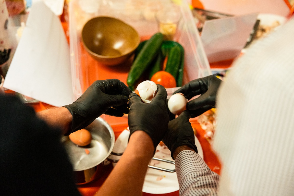 Sfida Culinaria Gourmet in Agriturismo: Team Building e Delizie Fatte a Mano - 17