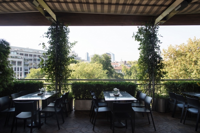 Smart Eventi organizza il meeting aziendale e aperitivo con dinner buffet e dj set per Edra Spa. - 20