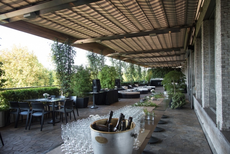 Smart Eventi organizza il meeting aziendale e aperitivo con dinner buffet e dj set per Edra Spa. - 13