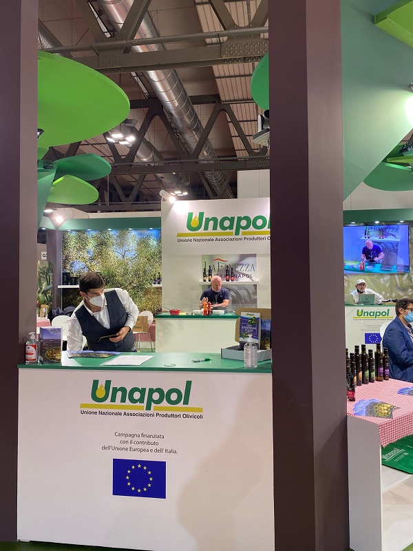 Allestimento fiera Tuttofood per Unapol - 6