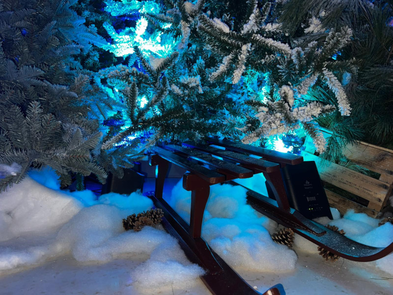 Kick-off aziendale Saint-Gobain 2026: allestimenti creativi a tema montagna a Milano - 9