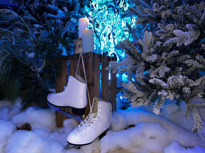 Kick-off aziendale Saint-Gobain 2026: allestimenti creativi a tema montagna a Milano - 1